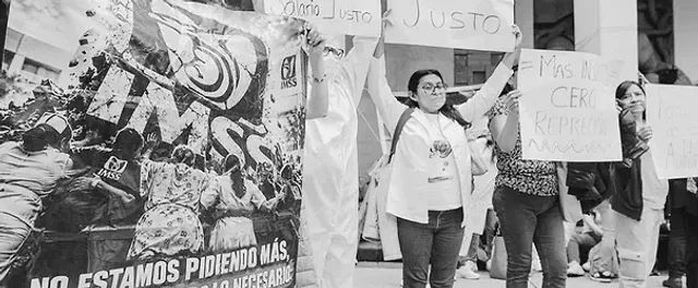 Trabajadores del IMSS en el paro previo a la consulta del 14 de octubre, con cifras en disputa y denuncias por falta de insumos